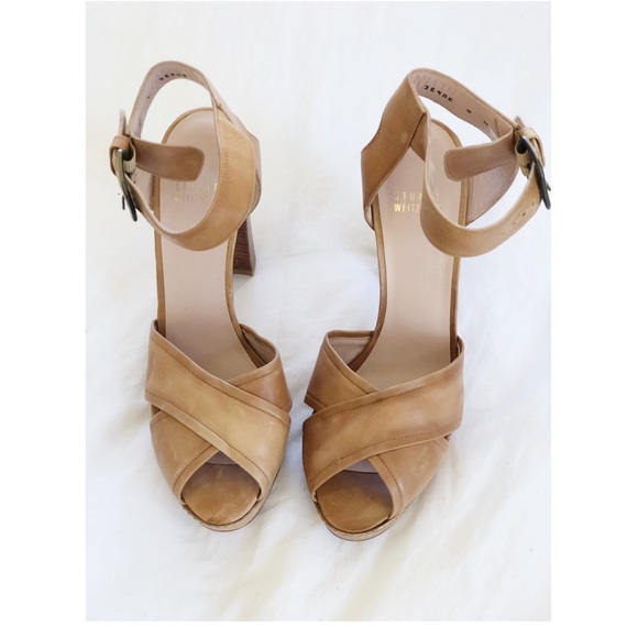 Stuart Weitzman tan platform heels 9 - Picture 1 of 2